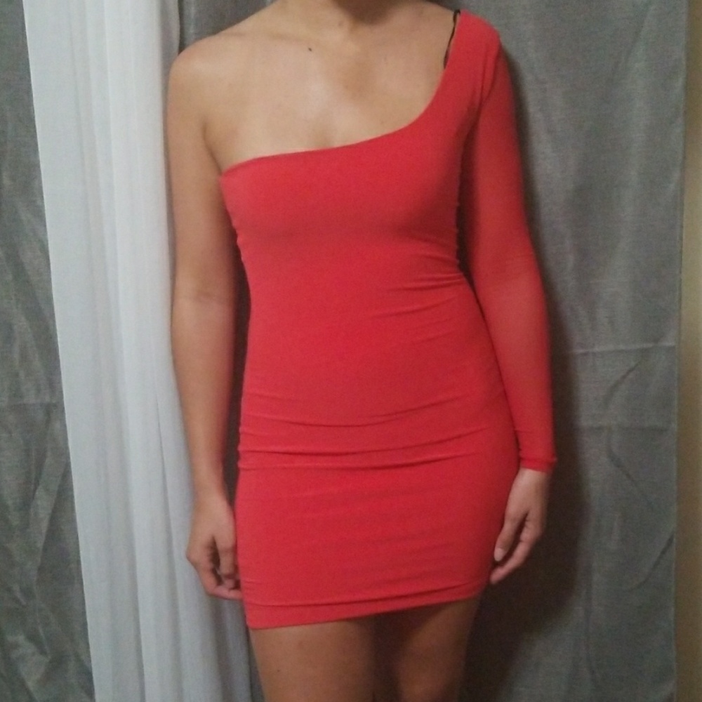 Dress - Picture 3 of 5